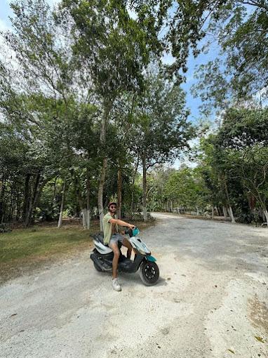 Scooter Tulum Services Customer picture